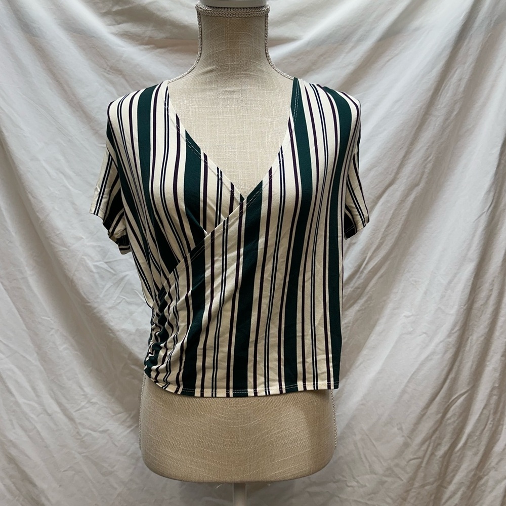 Ups & Downs Green and Purple Cross Over Shirt Size Large